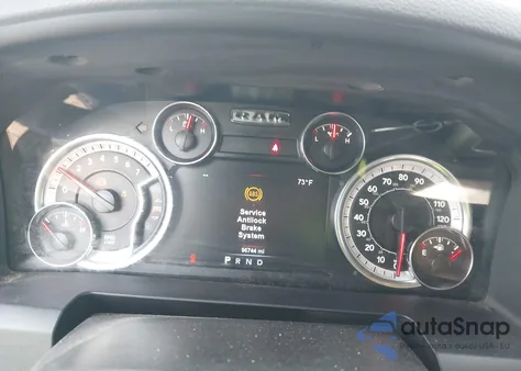 2018 Ram 1500 Big Horn 4X4 5'7 Box z USA, uszkodzony, nr VIN 3C6RR7LG5JG230278